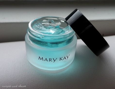 Mary Kay Indulge Soothing Eye Gel Mary Kay Soothing Eye Gel, Mary Kay Malaysia, Mary Kay Skin Care, Beauty Consultant, Mary Kay Makeup, Beauty Stuff, Manicure Y Pedicure, Eye Gel, Product Pictures