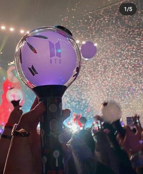 Bts Lightstick Aesthetic, Bts Concert Aesthetic, Bts Lightstick, Photocards Kpop, Korean Couple Photoshoot, Bts Show, Bts Bomb, Bts History, Purple Vibe