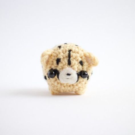 Amigurumi no. 121 is this little cheetah. Crochet Cheetah Pattern Free, Crochet Cheetah, Reading Japanese, Japanese Crochet Patterns, Baby Cheetahs, Japanese Crochet, Blog Newsletter, Newsletter Signup, Beginner Crochet Tutorial