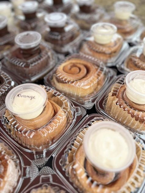 Cinnamon Rolls Individual Cinnamon Rolls Packaging, Cinnamon Roll Display Party Ideas, College Dessert Ideas, Packaged Cinnamon Roll Ideas, Selling Cinnamon Rolls, Cinnamon Rolls Packaging Ideas, Cinnamon Roll Display, Cinnamon Roll Business, Cinnamon Roll Packaging