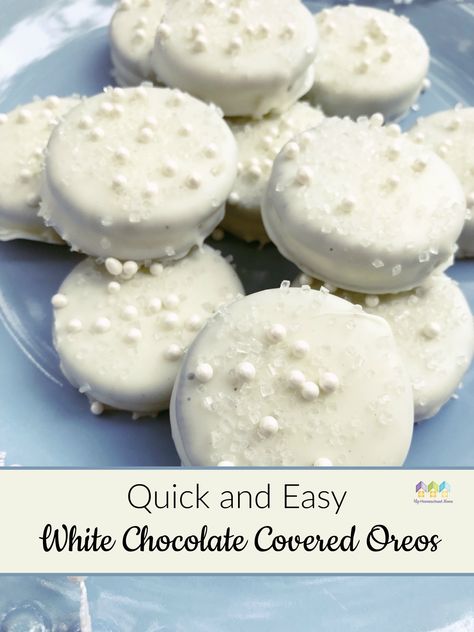 White Covered Oreos, White And Silver Chocolate Covered Oreos, Easy Party Sweets, Oreo Cookies Dipped In White Chocolate, All White Desserts, White Party Foods Snacks, White Chocolate Covered Oreos Christmas, White Chocolate Covered Marshmallows, Winter Chocolate Covered Oreos