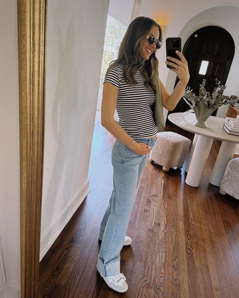 Dear low rise jeans, this is my public apology. I’m grateful for you while pregnant.🙏🏼 You are my shining star for the next 19 weeks! These are non-maternity, so I sized up 3 sizes so they’ll fit for awhile (hopefully). This tee is my fav, too! I own in so many colors now. Everything is linked in my LTK here: https://liketk.it/4HoVn 🤍 #bumpstyle #dressthebump #pregnancystyle #lowrisejeans #20weekspregnant #casualstyle #coolmomstyle #everydaystyle #dallasinfluencer #abercrombiestyle #everyda... Maternity Jeans Outfit, Pregnancy Jeans, How To Wear Regular Jeans While Pregnant, Maternity Denim Bottoms Bump Friendly, Maternity Boyfriend Jeans, Maternity Fits, Bump Outfits, Cool Mom Style, Pregnant Outfit