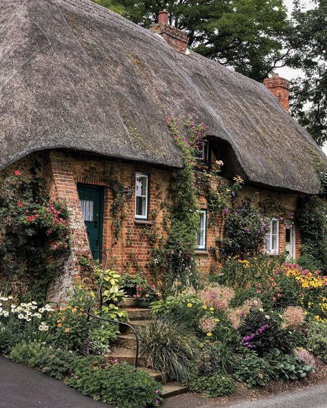 9 Enchanting English Country Cottages to Fall in Love With - Cottage Journal British Cottage, English Country Cottages, Brick Path, English Country Cottage, Brick Detail, Countryside Cottage, Fairytale Cottage, Thatched Cottage, Beautiful Cottages