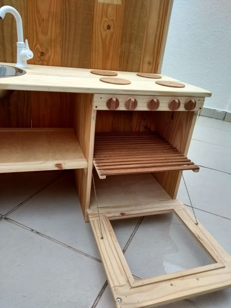 Woodworking Plans Pdf, Diy Playhouse, Diy Mud Kitchen, Simple Woodworking Plans, Wood Projects For Beginners, Doll Diy Crafts, Small Woodworking Projects, Easy Wood, Mud Kitchen