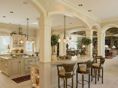 French Colonial Kitchen, Modern Mediterranean Decor, French Kitchen Design, Kitchen Styles French, French Style Kitchen, Country Kitchen Island, French Country Kitchen Designs, Colonial Kitchen, Elegant Kitchen Design