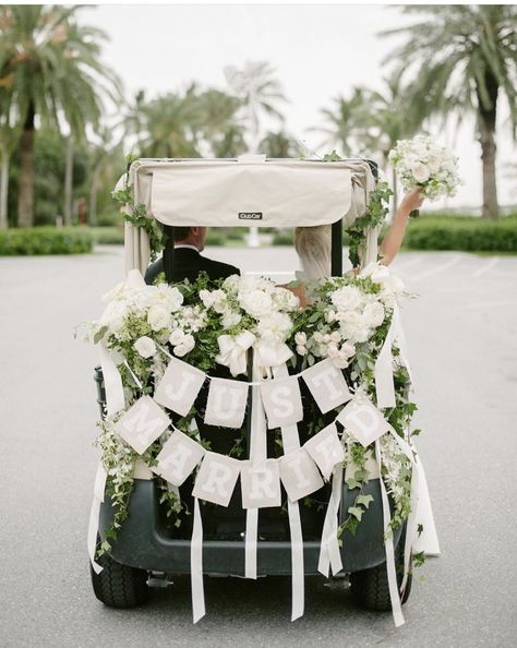 Wedding Golf Cart Decorating Ideas, Golf Cart Send Off Wedding, Just Married Golf Cart Decorations, Wedding On A Golf Course, Golf Course Fall Wedding, Wedding Mini Golf Diy, Golf Course Ceremony, Summer Country Club Wedding, Golf Cart Wedding Exit