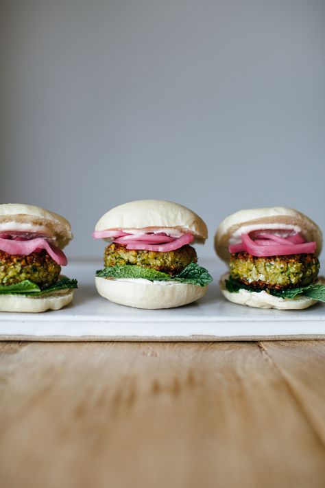 Falafel Sliders, Mini Falafel, Sumac Onions, Dry Chickpeas, Meatless Monday, Veggie Burger, Bagels, Onions, Hummus