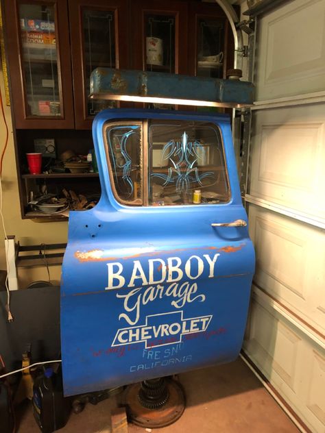 Truck Door Art, Car Paint Ideas, Basement Family Room Ideas, Rat Rod Ideas, School Artwork, Mechanics Logo, Truck Lettering, Sheet Metal Art, Door Letters