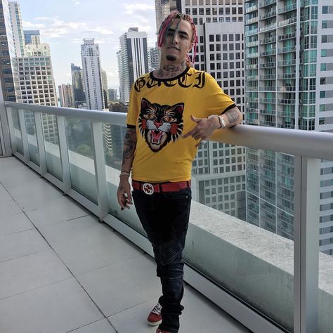 360.7k Likes, 4,495 Comments - Lil Pump Jetski (@lilpump) on Instagram: “I just smoke my dope” Lil Pump Jetski, Gucci Outfit, Jetski, Lil Pump, Gucci Outfits, Gucci Sneakers, Biker Jeans, Jet Ski, Black Boys