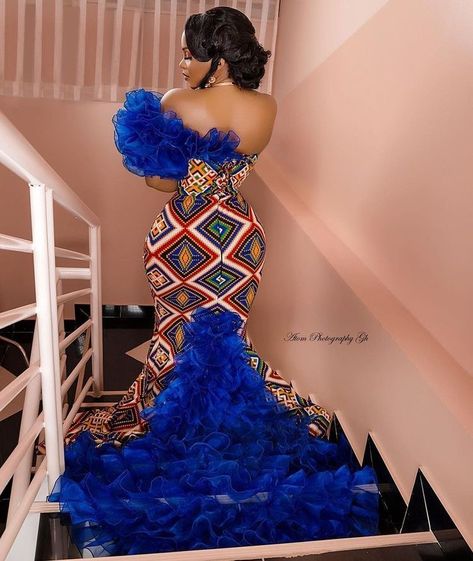 South African Traditional Dresses, African Bridal Dress, African Traditional Wedding Dress, African Party Dresses, Ankara Long Gown Styles, African Wedding Attire, Long African Dresses, African Prom Dresses, African Traditional Wedding