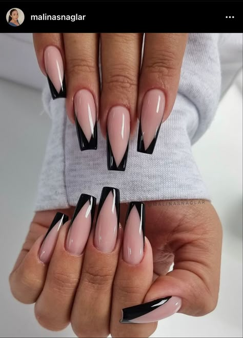 Black Tips Coffin Shape, Blush Pink And Black Nails, Coffin Shape Black French Tip, Black French Long Nails, Black French Tip Nails Ballerina, Coffin Extreme Nails, Black V Tip Nails, Black Nails Ballerina, Black French Coffin Nails