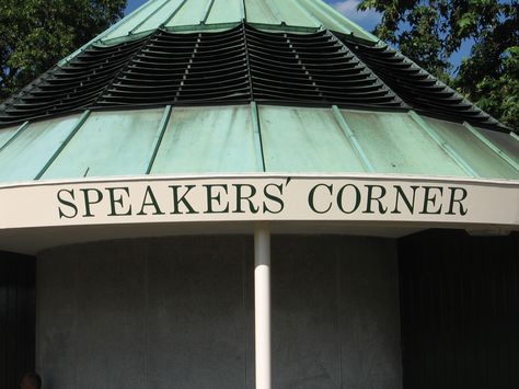 Speakers Corner at Hyde Park in London, England. London Park, Hyde Park, London England, Great Britain, Places Ive Been, Patio Umbrella, Places To See, In London, Bucket List