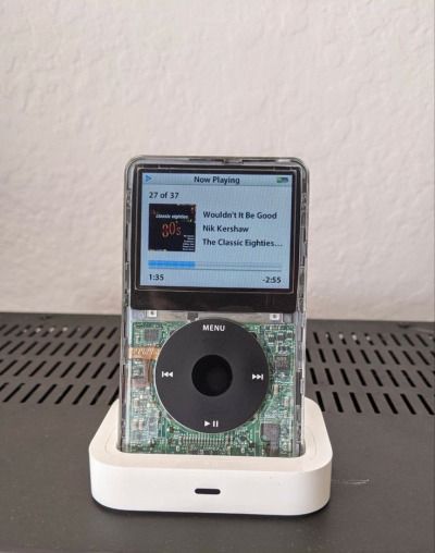 Modded Ipod, Ipod Classic Aesthetic, Ipod Aesthetics, Clear Electronics, Clear Tech, Tech Savy, Gadget Tecnologici, Computer Gadgets, Retro Tech