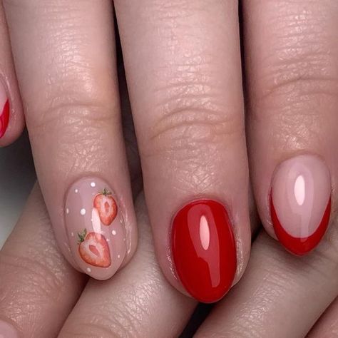 Strawberry Nails Pink, Strawberry Gel Nails, Cute Strawberry Nails, Strawberry Nails Acrylic, Strawberry Nails Designs, Strawberries Nails, Fruits Nails, Really Short Nails, Strawberry Nail Art