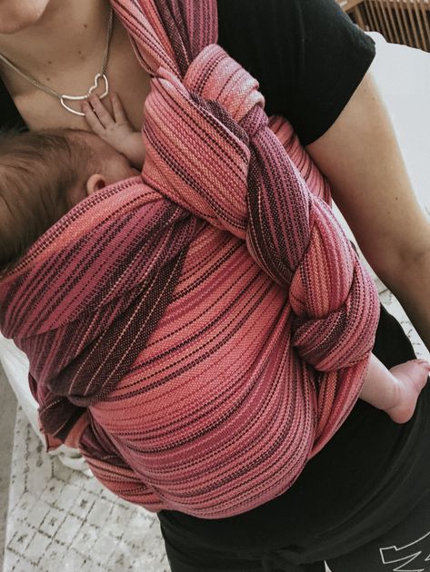 Motherhood blogger Larissa of Living in Color blog shares the best places to find mama metal, babywearing and nursing jewelry. Baby Wrap, Woven Wrap Carries, Baby Wearing Wrap, Moby Wrap, Kids Wraps, Baby Carrying, Hippie Baby, Woven Wrap, Baby Wraps