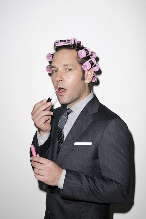 43 Photos Of Paul Rudd In Honor Of His 43rd Birthday Drag Photoshoot, Terry Richardson Photography, Marvel Man, Background Portrait, A Man In A Suit, Scarlett O'hara, Man In A Suit, Avengers Cast, Javier Bardem