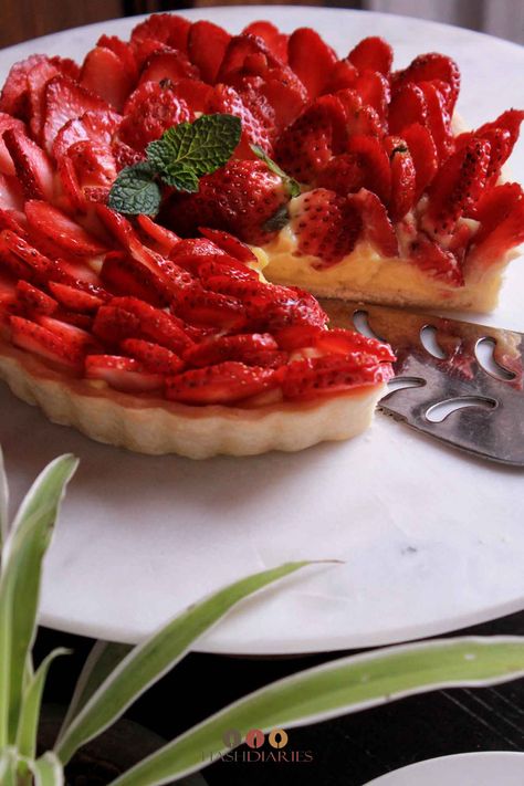 Eggless Strawberry Tart with Vanilla Custard Cream Recipe Strawberry Cake Eggless Recipe, Eggless Tart Shell Recipe, Eggless Strawberry Desserts, Vanilla Tart Recipes, Custard Cream Recipe, Strawberry Tart Recipe, Tart Cakes, Tart Shells Recipe, Sweet Pie Crust