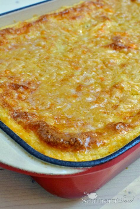 Cheese Grits Casserole, Grits Casserole, How To Cook Grits, A Southern Soul, Creamy Grits, Corn Grits, Cheesy Grits, Grits Recipe, Cheese Grits