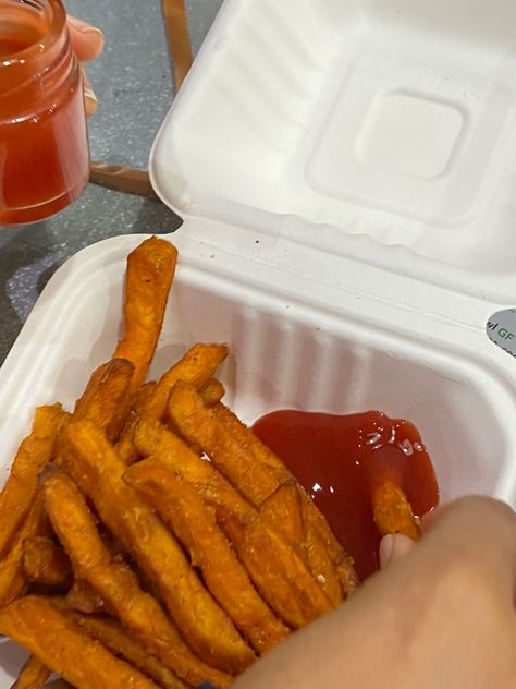 sweet potato fries Sweet Potato Fries Aesthetic, Twenty Twenty, Potato Fries, Sweet Potato Fries, Sweet Potato, Potato, Carrots