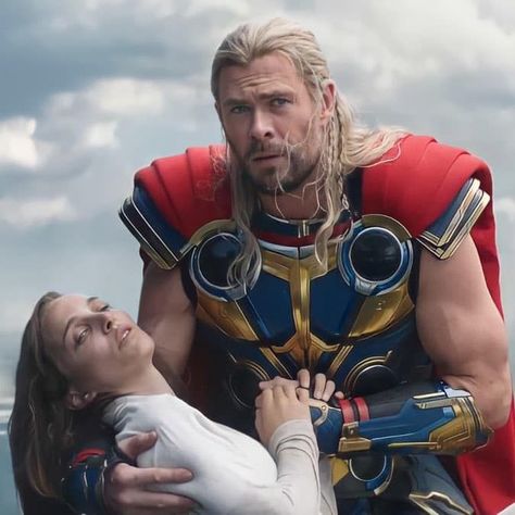 Marvel Romance, Thor And Jane, Marvel Shorts, Marvel 4k, Marvel Videos, Thor Comic, Marvel Couples, Thor Marvel, Best Marvel Characters