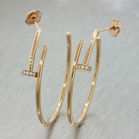 Cartier Nail Hoops Cartier Juste Un Clou, Cartier Gold, Cartier Earrings, Cartier Jewelry, Diamond Nails, Coin Jewelry, Gold Nails, Small Jewelry, Rose Gold Diamonds