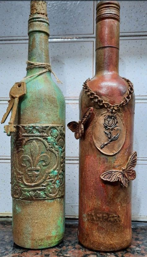 Recycled Wine Bottles, Empty Wine Bottles, Decoupage Glass, Diy Glass Bottle Crafts, Wine Glass Art, Wine Bottle Art, Glass Bottles Art, Wine Bottle Diy Crafts, Antique Bottle