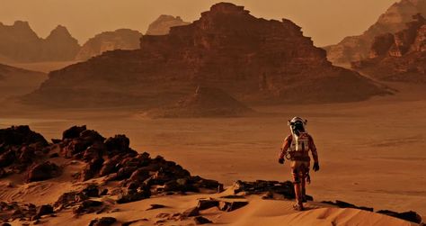 'The Martian' movie screencap Martian Movie, Tata Surya, Space Movies, Earth Photos, Michael Collins, Rosamund Pike, Red Planet, Ridley Scott, Vr Experience