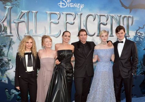 Maleficent Premiere, Maleficent 2, Maleficent Movie, Sam Riley, Juno Temple, Disney Maleficent, Rowan Blanchard, Pink Carpet, Carpet Styles