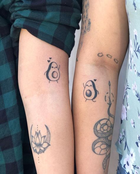 30 Best Friend Tattoo Ideas That Prove Friendship Is Forever | Instagram Image Are you and your bestie thinking about getting friendship tattoos? We've got some tattoo ideas you need to see. Entertainment Pairing Tattoos, Matching Tattoos For Opposite Friends, Pair Tattoos Friends, Matching Halloween Tattoos, Funny Friendship Tattoos, Pair Tattoos, Matching Tats, Matching Friend Tattoos, Matching Best Friend Tattoos