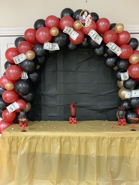 Balloon Arch Backdrop Balloon, Themes Photo, Casino Party, Balloon Arch, Photo Backdrop, Poker, Casino, Arch, Balloons