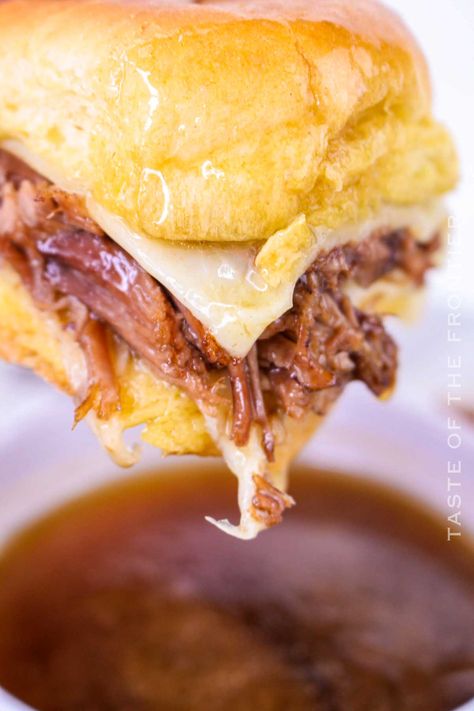 Beef Roast Sliders feature juicy shredded beef roast smothered in gooey cheese and tangy sauce in between soft fluffy buns. Shredded Beef Sliders, Roast Beef Sliders Recipes, Parmesan Dinner, Sliders Recipes Beef, Easy Pumpkin Bread, Stamped Clay, Roast Beef Sliders, Slow Cooker Roast Beef, Breakfast Donuts