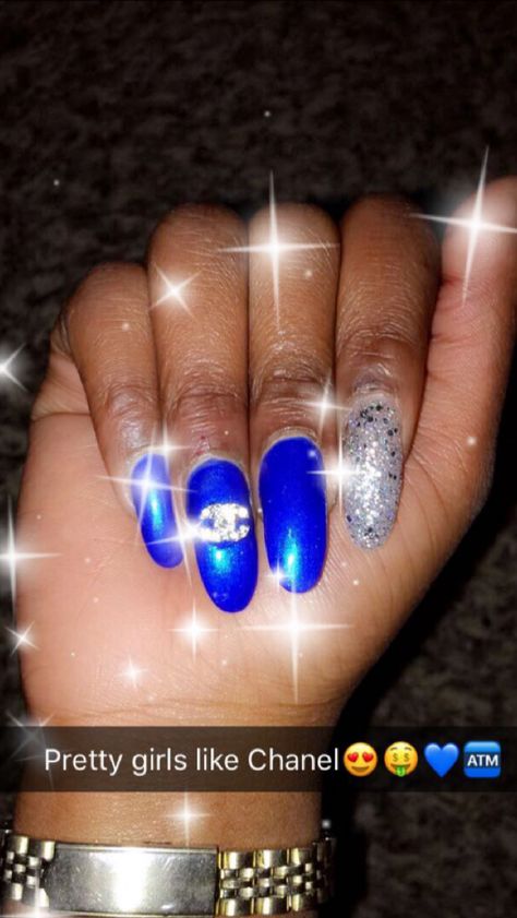 Nails Blue Design Royal, Royal Blue Nails With Glitter, Nails Blue Design, Blue Nails With Glitter, Royal Blue Nails, Blue Glitter Nails, Nails With Glitter, Nail Jewels, Chanel No 5