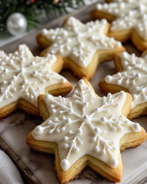 Christmas Cookie List, White Christmas Cookies, Italian Christmas Cookie Recipes, Christmas Cookies Recipe, Soft Cookie Recipe, Xmas Baking, Baking List, Italian Christmas Cookies, Christmas Baking Recipes