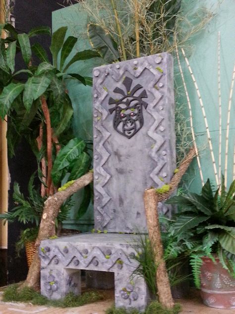 King Louie's Throne from Jungle Book Kids, St. Patrick School, Louisville, KY nov 2014 Jungle Book King Louie Throne, Jungle Book Set Design, King Louie Jungle Book, Treasured Vbs, Jungle Book Costumes, Jungle Book Party, Madagascar Party, Jungle Decorations, Jungle Book Disney