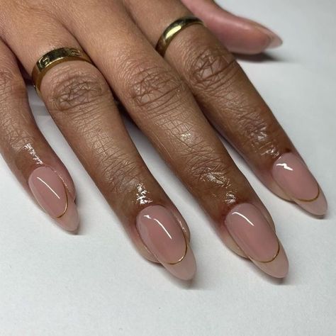 Manicured Nails, Minimal Nails, Work Nails, Classy Acrylic Nails, Shiny Nails, Almond Acrylic Nails, Nails French, Oval Nails, Neutral Nails