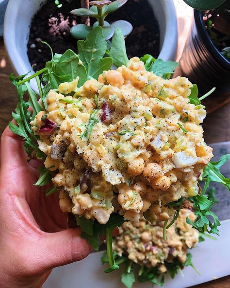 I’ve said it once and I’ll say it again, this chickpea mash saves my life dur… – My Dukan Diary Mashed Chickpeas, Chickpea Mash, Gluten Free Plant Based, Mash Recipe, Hash Recipe, Grated Potato, Chick Pea, Vegan Mayo, Pea Recipes