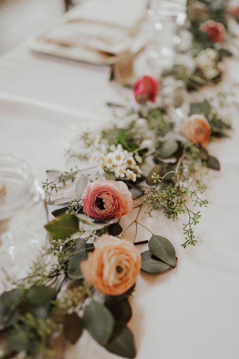 This Shabby Chic Virginia Wedding at The Barn at Timber Creek Took Cues from the Italian Countryside | Junebug Weddings Wedding Hairs, Wedding Motifs, Minimalist Table, Unique Wedding Flowers, Wedding Floral Centerpieces, Flower Centerpieces Wedding, Shabby Chic Wedding, Coral Peach, Long Table