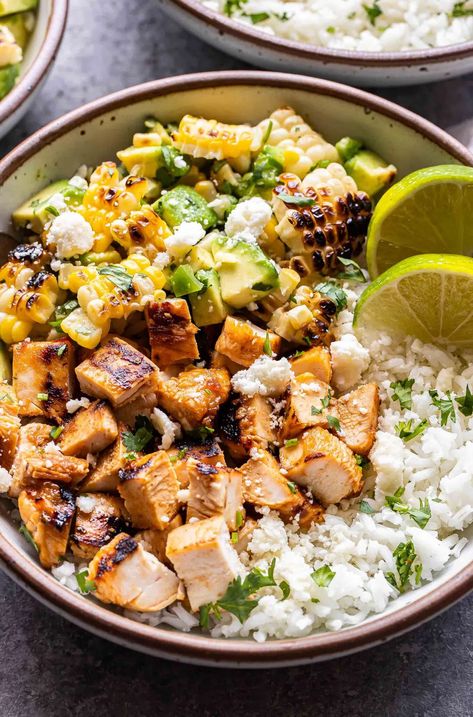 Chipotle Chicken Rice Bowl Recipe, Dietitian Meals, Recipe Runner, Avocado Corn Salsa, Honey Chipotle Chicken, Chicken And Avocado, Spicy Grilled Chicken, Healthy Bowls Recipes, Chicken Rice Bowls