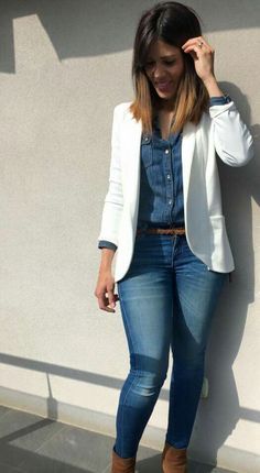 Outfit Blazer Blanco Casual, Outfit Saco Blanco, Outfits Con Blazer Blanco, Outfit Blazer Blanco, Style With Blazer, Fall Maxi Skirt Outfits, Fall Fashion 2023, Outfits Con Jeans, Fall Transition Outfits