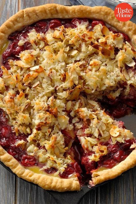 Macaroon Cherry Pie, Creamy Pies Recipes, One Crust Pies Recipes, Popular Pie Recipes, 5 Star Pie Recipes, Famous Pie Recipes, Grand Traverse Pie Company Recipes, 1 Crust Pie Recipes, 12 Tomatoes Crinkle Cake