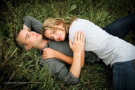 Couple Lying Down, Couple Lying On Grass, Couple Lying Together, 4 Drawing, Reference Couple, Outfit Reference, Spring Engagement Photos, Wonder Boys, Couple Poses Reference