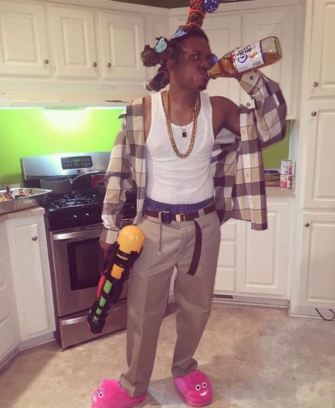 Preppy Rapper Halloween Costume, Dont Be A Menace To Society Costume, Black Male Halloween Costumes, Rapper Costume Ideas, Halloween Costumes Black Men, Boondocks Halloween Costume, Men Halloween Costumes Ideas, Home Made Costumes, Magic Mike Costume