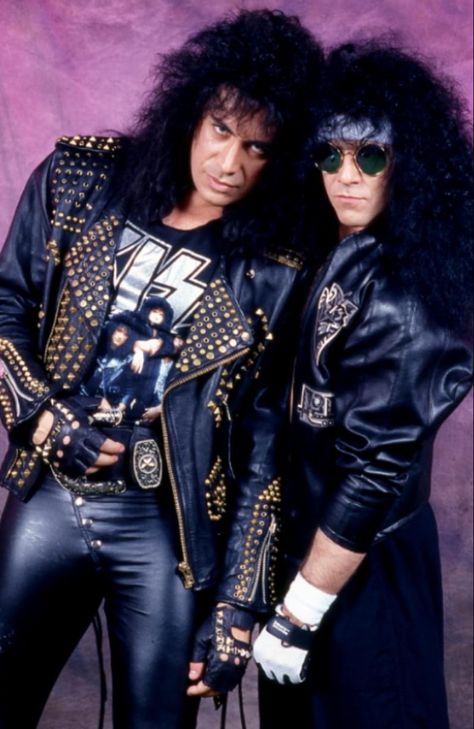 Eric Carr Unmasked, Eric Carr And Gene Simmons, Kiss Memes, Gene Simmons Kiss, Eric Carr, Kiss Members, Kiss Art, Gene Simmons, Kiss Band