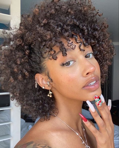 Cabello Afro Natural, Cherry Nails, Pelo Afro, Different Hair Types, Hairdos For Curly Hair, Natural Hair Styles Easy, Penteado Cabelo Curto, Natural Hair Inspiration, Natural Hair Tips