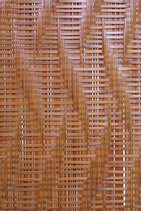 Sustainable Interior Design Materials, Wood Weaving, Weaving Texture, Rattan Pattern, Weaving Patterns Design, Bamboo Roof, Rattan Weaving, Bamboo Tattoo, Bamboo Texture