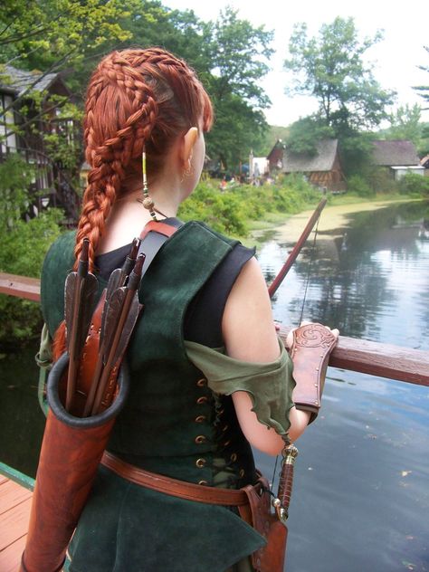 Elven Archer--Bridge. Elven Archer, Archer Costume, Elven Hairstyles, Medieval Hairstyles, Fashion Fantasy, K Fashion, Fantasy Costumes, Medieval Fantasy, Robin Hood