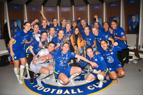 Chelsea Women Team, Chelsea Women Fc, Magdalena Eriksson, Chelsea Women, Chelsea Soccer, Female Soccer, Soccer Teams, Women Football, Chelsea Girls