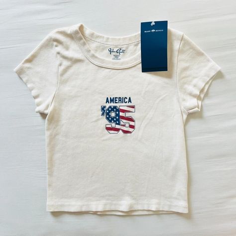 Bnwt Brandy Melville/John Galt Cream Ashlyn America 95 Stars And Stripes Cotton Graphic T-Shirt/Baby Tee Brandy Melville Baby Tee, Brandy Melville Shirts, Brandy Melville Outfits, Usa Baby, Country Concerts, John Galt, Birthday Wishlist, Brandy Melville Tops, Stars And Stripes