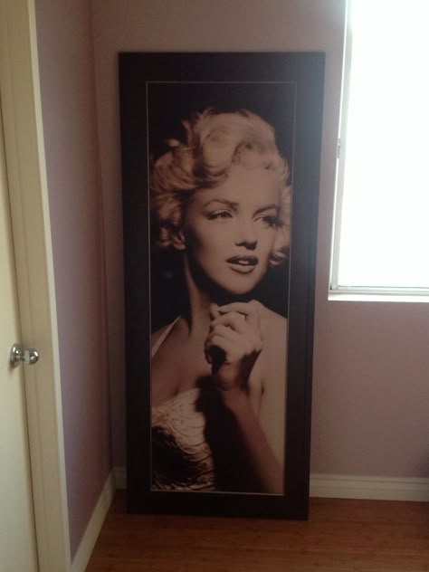 Marilyn Monroe Bedroom, Marilyn Monroe Room, Hollywood Room, Marilyn Monroe Decor, Marilyn Monroe And Audrey Hepburn, Marilyn Monroe Pop Art, Dream Apartment Decor, Vanity Room, Indie Room