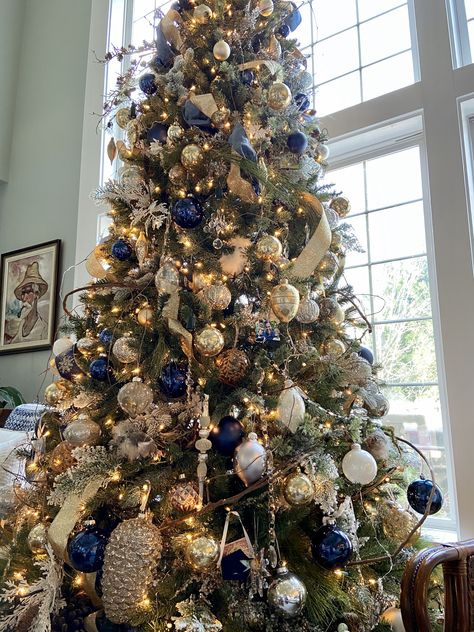 Copper And Blue Christmas Tree, Blue And Gold Christmas Tree Ideas, Blue And Yellow Christmas Tree, Christmas Tree Blue And Gold, Gold And Blue Christmas Tree, Blue And Gold Christmas Tree, Copper Christmas Decor, Christmas Tree Colour Scheme, Gold And White Christmas Tree